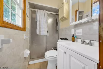 26 Nancy Ln, Piscataway Township, NJ 08854 - Photo 18
