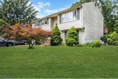 26 Nancy Ln, Piscataway Township, NJ 08854 - Photo 4