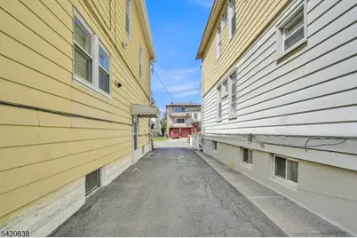 752 S Broad St, Elizabeth, NJ 07202 - Photo 2