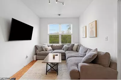 22 Willowdale Ave #2, Montclair, NJ 07042 - Photo 10