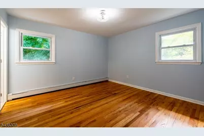 504 Edith Rd, Roxbury Township, NJ 07850 - Photo 10