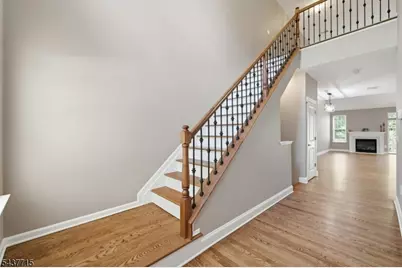 9 Coneflower Ct, Allamuchy Township, NJ 07840 - Photo 6