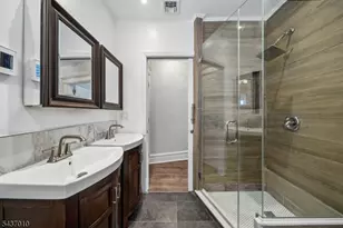 14 Grove Terrace, Montclair, NJ 07042 - Photo 16