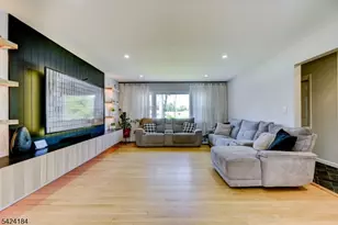 305 Buttfield Dr, Plainfield, NJ 07060 - Photo 6
