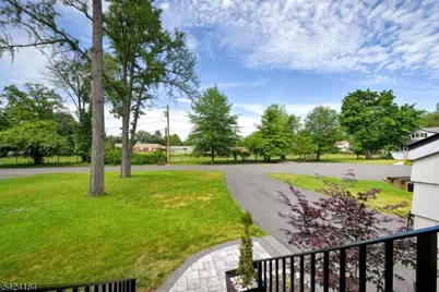 305 Buttfield Dr, Plainfield, NJ 07060 - Photo 10