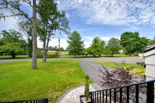 305 Buttfield Dr, Plainfield, NJ 07060 - Photo 10