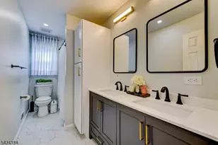 305 Buttfield Dr, Plainfield, NJ 07060 - Photo 22