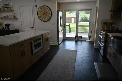 721 Summit St, Linden, NJ 07036 - Photo 14