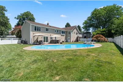 15 Kuiken Ct, Wayne, NJ 07470 - Photo 32