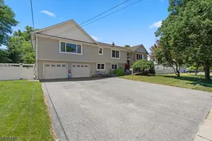 15 Kuiken Ct, Wayne, NJ 07470 - Photo 1