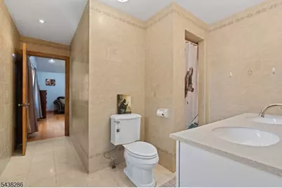 15 Kuiken Ct, Wayne, NJ 07470 - Photo 12