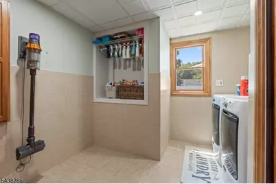 15 Kuiken Ct, Wayne, NJ 07470 - Photo 26