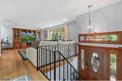 15 Kuiken Ct, Wayne, NJ 07470 - Photo 4