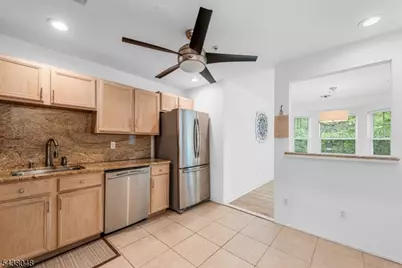 129 Autumn Ct, Roxbury Township, NJ 07852 - Photo 8