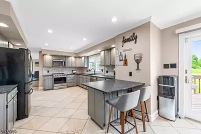 127 Smithtown Rd, Mount Olive, NJ 07840 - Photo 12