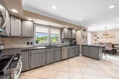 127 Smithtown Rd, Mount Olive, NJ 07840 - Photo 8