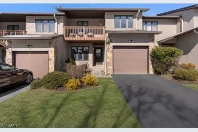 3 Dogwood Ct, Woodland Park, NJ 07424 - Photo 1