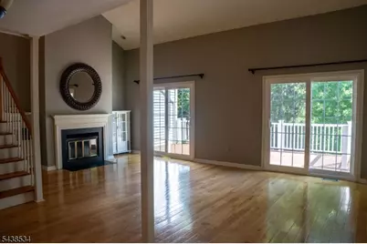 4 Delaware Ln, Branchburg Township, NJ 08876 - Photo 2