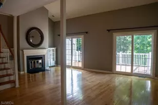 4 Delaware Ln, Branchburg Township, NJ 08876 - Photo 2