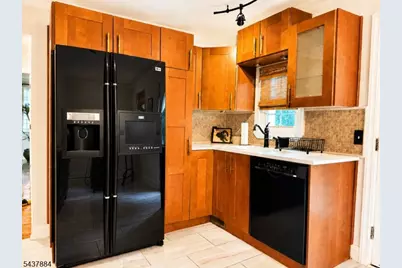 7 Morningside Rd #1, Woodbridge Township, NJ 07067 - Photo 8