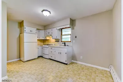 215 S 18th Ave, Manville, NJ 08835 - Photo 20