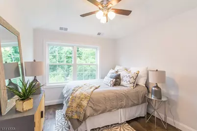21 Chaz Way, Fairfield, NJ 07004 - Photo 14