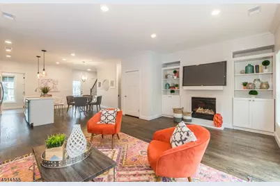 21 Chaz Way, Fairfield, NJ 07004 - Photo 10