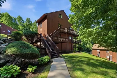 4 Telemark Dr #2, Vernon, NJ 07462 - Photo 2