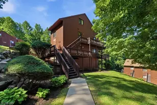 4 Telemark Dr, Vernon, NJ 07462 - Photo 2
