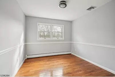 7 Mansfield Ct, Livingston, NJ 07039 - Photo 24