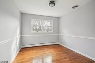 7 Mansfield Ct, Livingston, NJ 07039 - Photo 24