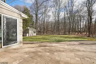 7 Mansfield Ct, Livingston, NJ 07039 - Photo 30