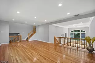 7 Mansfield Ct, Livingston, NJ 07039 - Photo 12