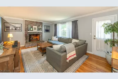 1 Tulip Ln, Randolph Township, NJ 07869 - Photo 4