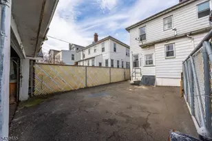 457 N 7th St, Newark, NJ 07107 - Photo 14