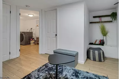 34 Cloverhill Pl, Montclair, NJ 07042 - Photo 24