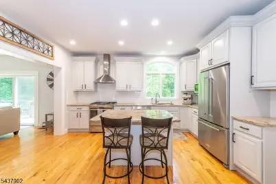 298 Emerson Ln, Berkeley Heights Township, NJ 07922 - Photo 14