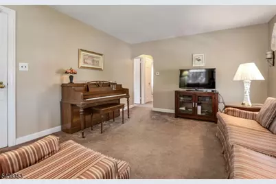 65 Harding Ave, Totowa, NJ 07512 - Photo 10