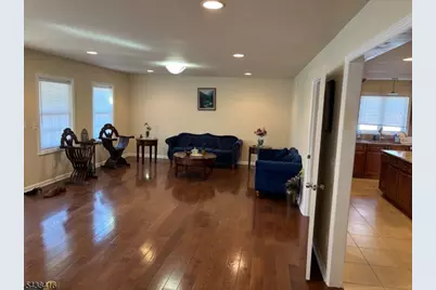 17 Garrett St, Cedar Grove, NJ 07009 - Photo 4
