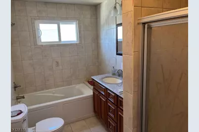 17 Garrett St, Cedar Grove, NJ 07009 - Photo 8