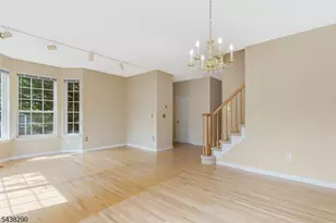 49 Wildflower Ln, Morris Township, NJ 07960 - Photo 2