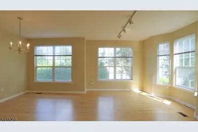 49 Wildflower Ln, Morris Township, NJ 07960 - Photo 6
