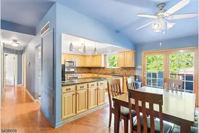 15 Orchid Ct, Deptford Twp., NJ 08096 - Photo 4