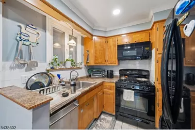 36 Woodside Ave, Hawthorne, NJ 07506 - Photo 8