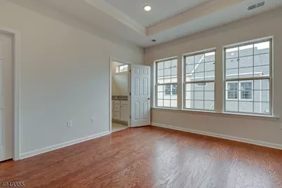 15 Braeburn Ct, Livingston, NJ 07039 - Photo 8