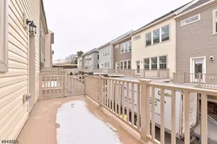 15 Braeburn Ct, Livingston, NJ 07039 - Photo 18