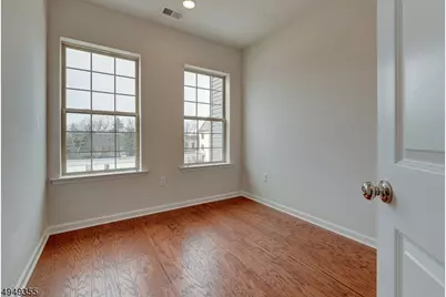 15 Braeburn Ct, Livingston, NJ 07039 - Photo 12