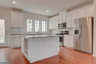 15 Braeburn Ct, Livingston, NJ 07039 - Photo 2