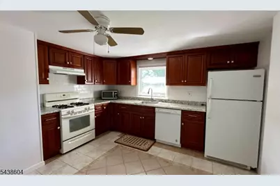 131 E 13th St, Linden, NJ 07036 - Photo 6