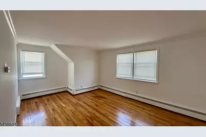 131 E 13th St, Linden, NJ 07036 - Photo 8